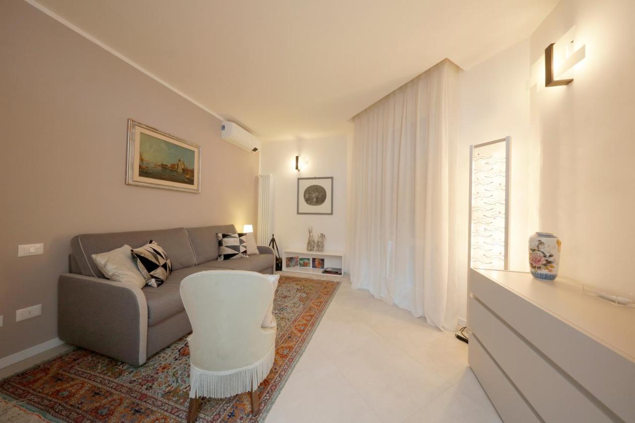 Siena Uptown - Sabrina'S Charming Apartment Buitenkant foto