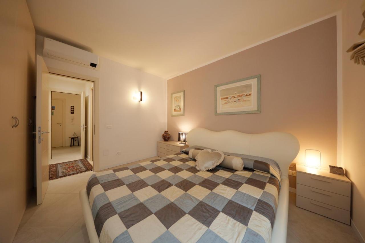 Siena Uptown - Sabrina'S Charming Apartment Buitenkant foto