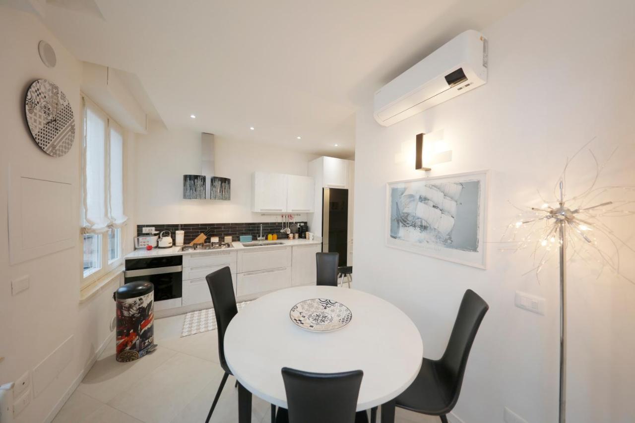 Siena Uptown - Sabrina'S Charming Apartment Buitenkant foto