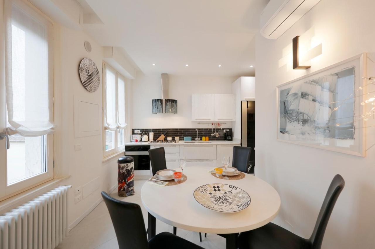 Siena Uptown - Sabrina'S Charming Apartment Buitenkant foto