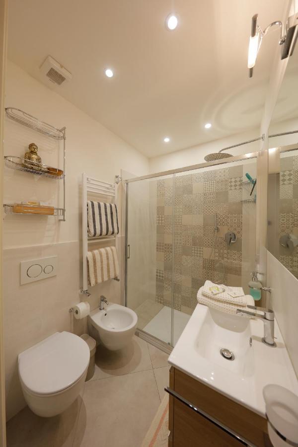 Siena Uptown - Sabrina'S Charming Apartment Buitenkant foto