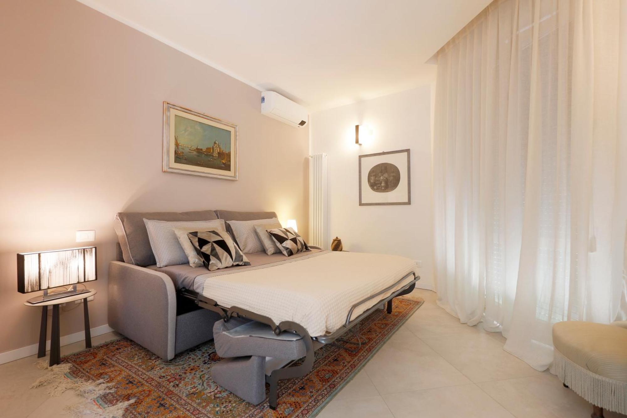 Siena Uptown - Sabrina'S Charming Apartment Buitenkant foto